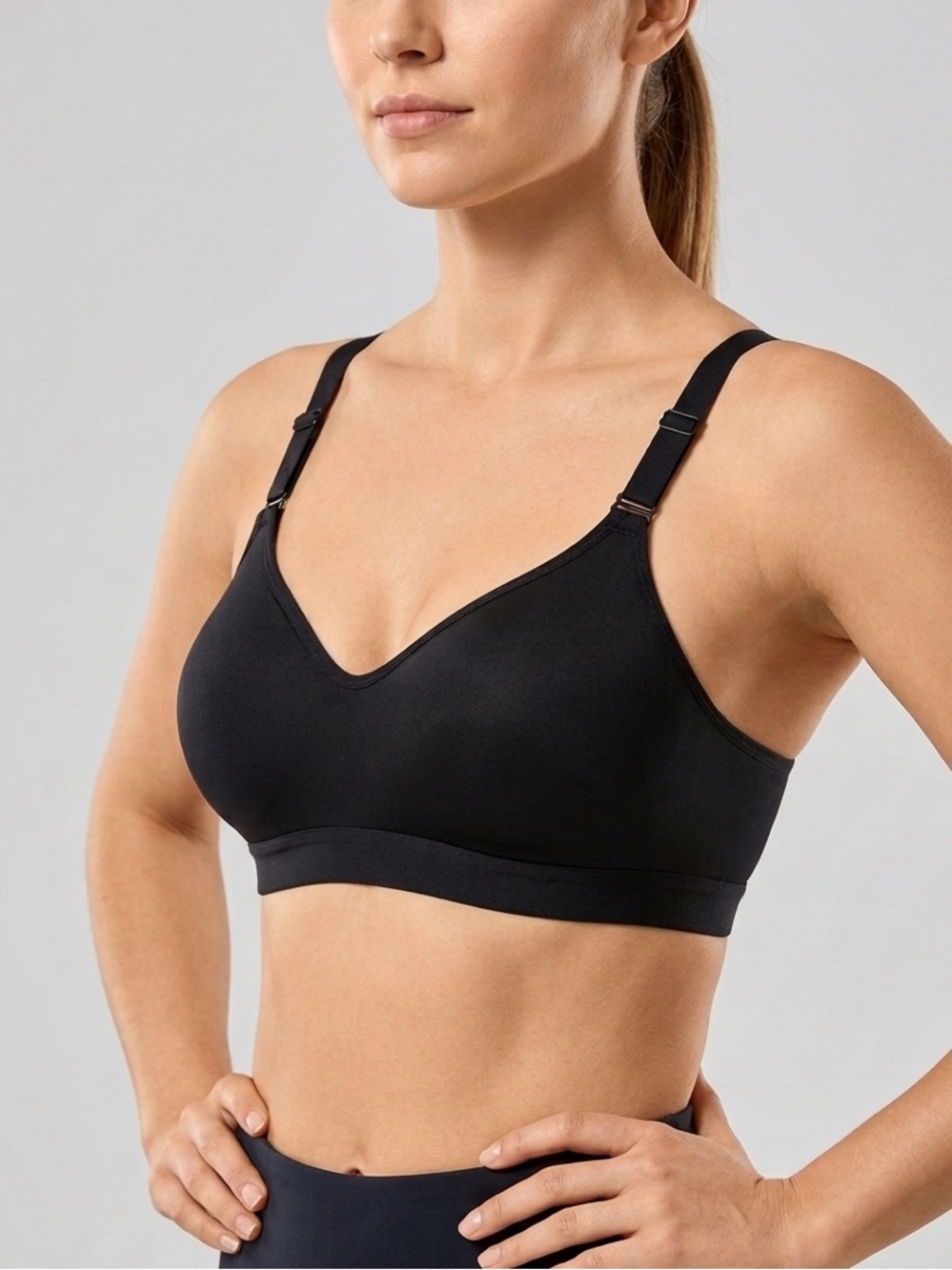 Midnight by Carole Hochman Black Wireless Seamless Sports Bra